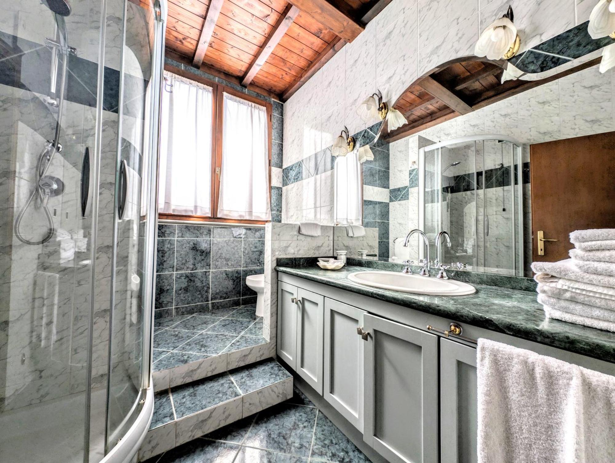 Residence Villa La Fornacina 瓦尔达诺的因奇萨 外观 照片
