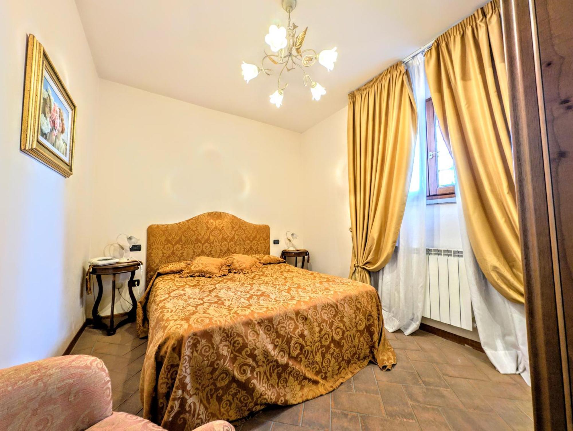 Residence Villa La Fornacina 瓦尔达诺的因奇萨 外观 照片