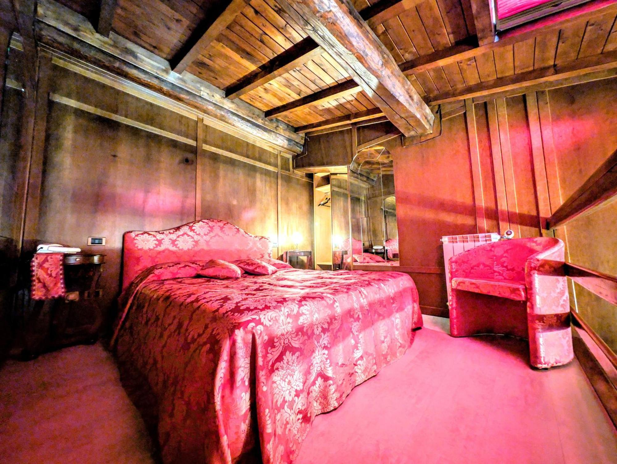 Residence Villa La Fornacina 瓦尔达诺的因奇萨 外观 照片