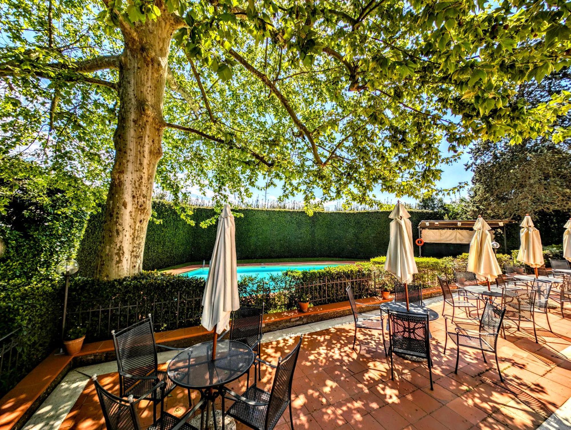Residence Villa La Fornacina 瓦尔达诺的因奇萨 外观 照片